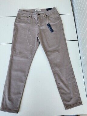 NWT Artisan NY Women's Crop Ankle Pants Jean Style Beige Tan Lighweight Sz 10